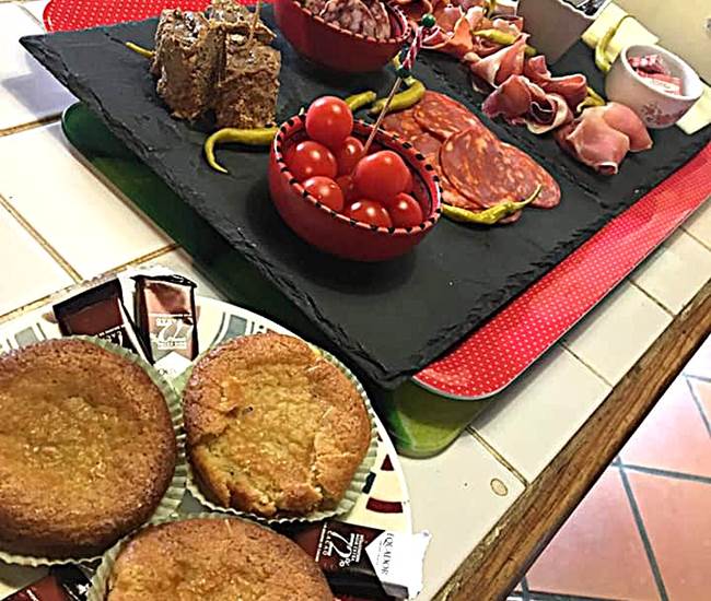 Planche avec Produits Locaux - Régionaux-photo-news