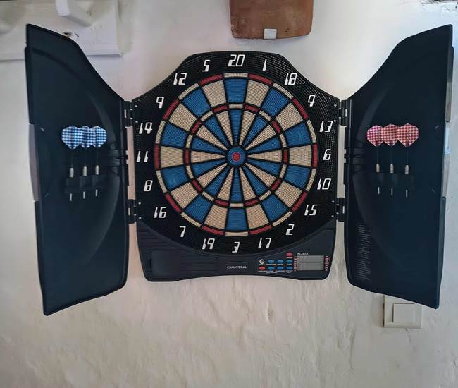 jeu-flechettes-electronique-loisirs-gite-centres-aveyron.jpg-photo-page