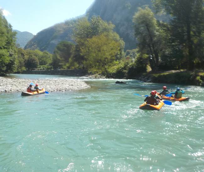 Cano-raft-photo-page