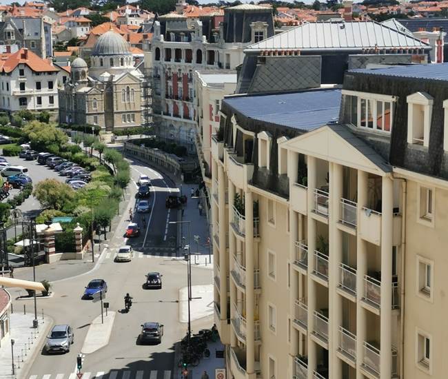 Vue depuis OCEAN 7 - L'avenue de l'Impératrice et l'église Saint Alexandre-photo-page