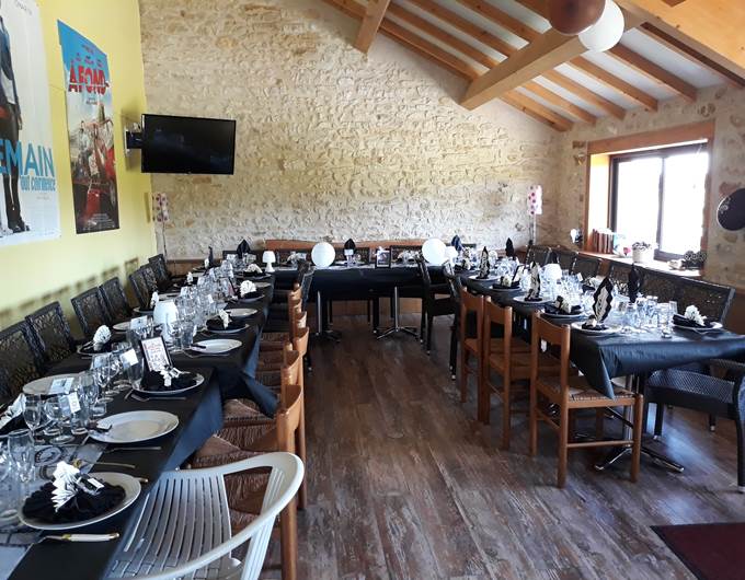 Salle de réception ou séminaire en mode déjeuner