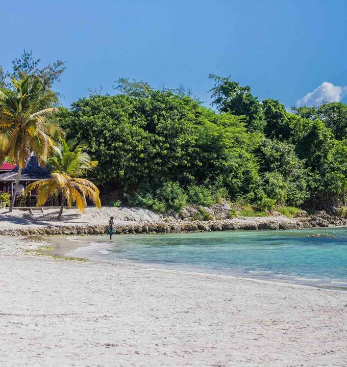 plage accessible à 50 M