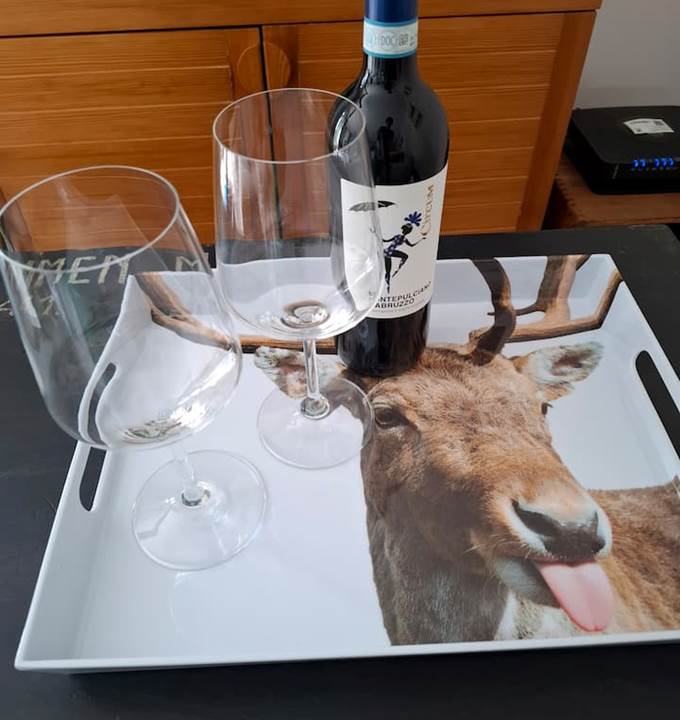 Plateau avec du vin 