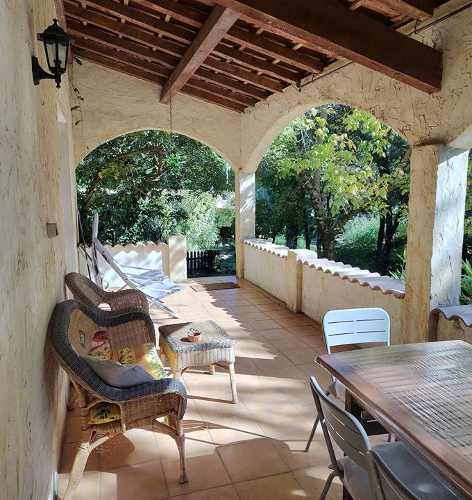Terrasse couverte