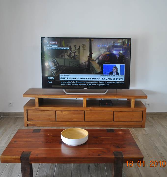 tv 165 cm avec netflix