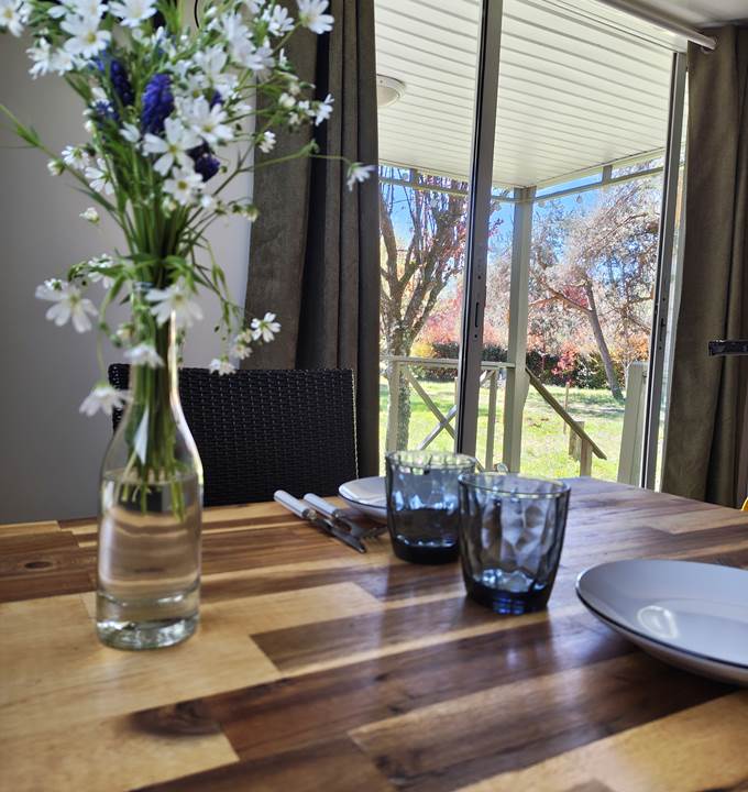 salle a manger vue sur jardin