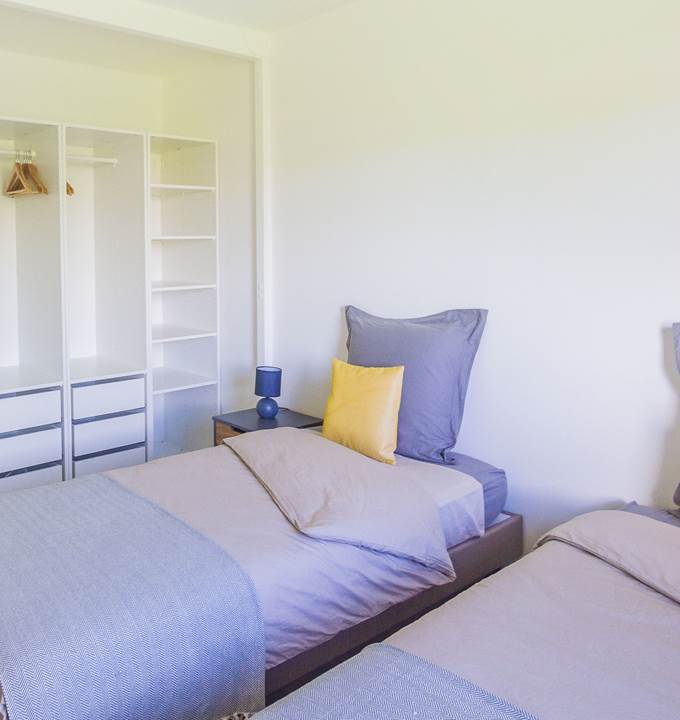chambre climatisée deux lits simple