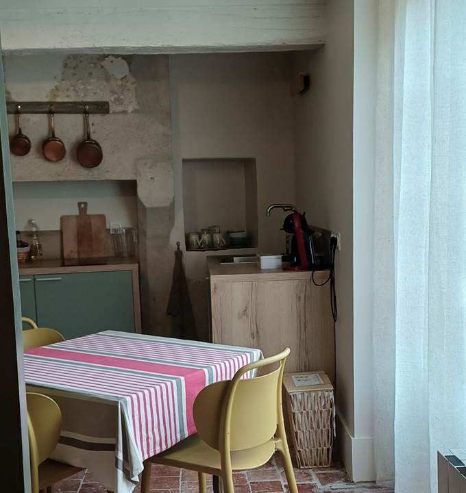 Arrivée dans l'entrée du logis Lancelot