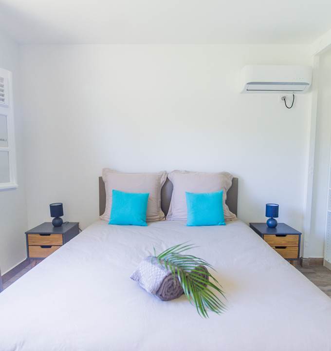 chambre lit double climatisée