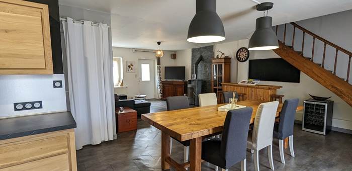 Salle à manger vue 1