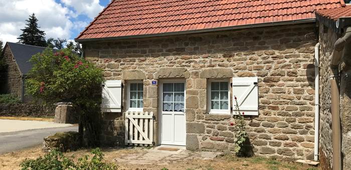 Entrée gîte 4 places - Gîtes Vassivière Le Fer à Cheval