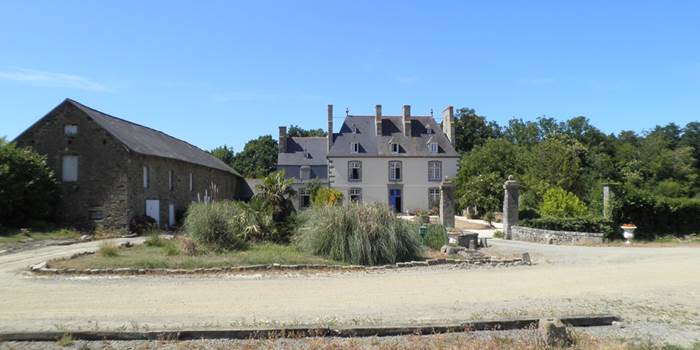 chateau proche du mont saint michel en Normandie