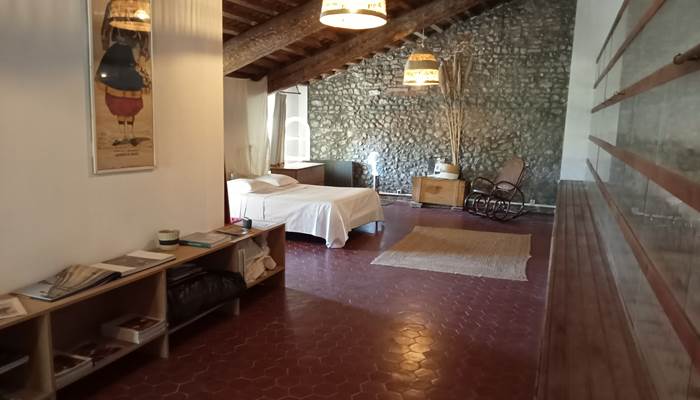 Le Mas Palegry chambres d'hôtes Perpignan - chambre n°5 suite impériale. Une ambiance rétro et un retour vers l'enfance  au pays du soleil