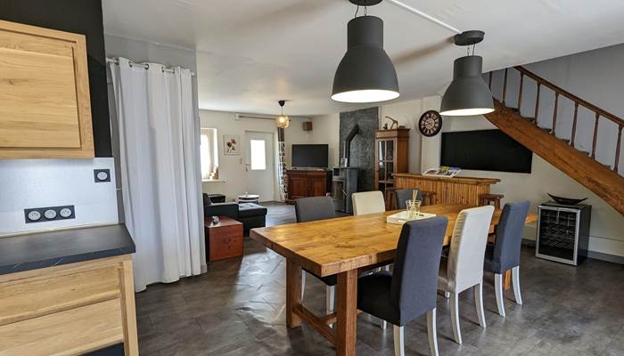 Salle à manger vue 1