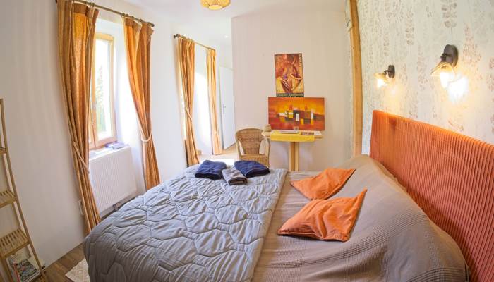 pipistrelles19-chambreshotes-lacdesechemaille-doucheitalienne-meymac