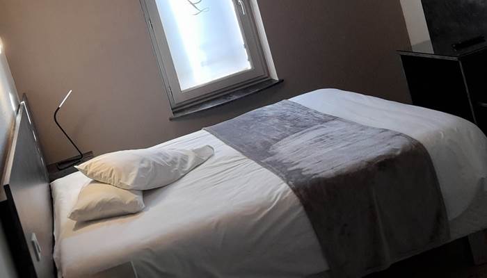 chambre singlegrand lit  le tout va bien valence d agen golfech