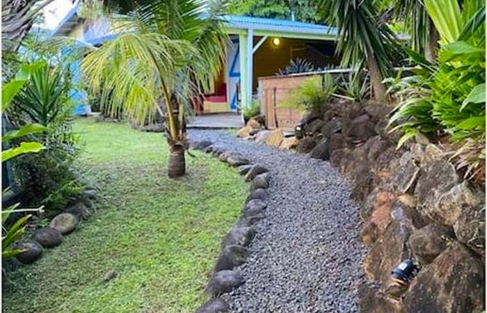 Chemin d'accès depuis le parking privatif