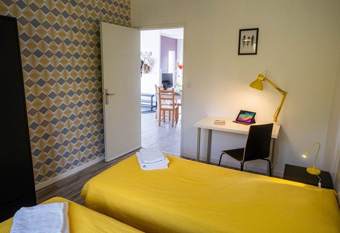 Chambre 2 avec lit double