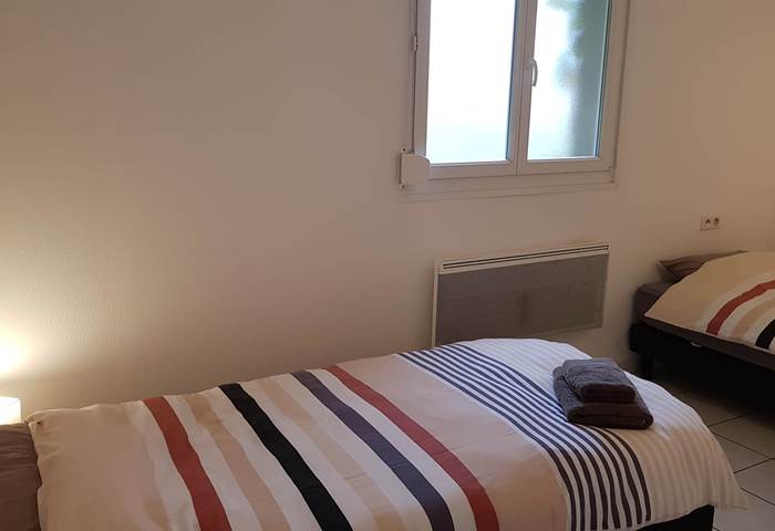 chambre 3 : 2 lits 90x200
