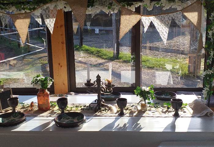 Auberge pour vos repas  avec notre  panier local ou notre petits déjeuners bio et fait maison