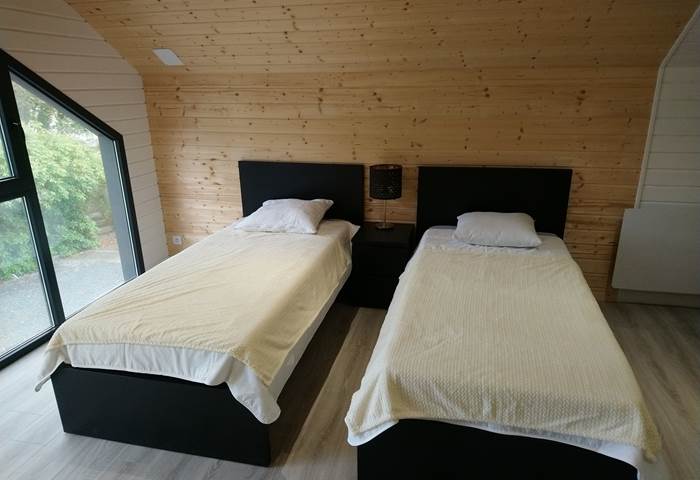chambre 2 à l'étage