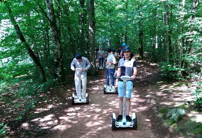 Equipe en action sur le circuit de rando . 082019.