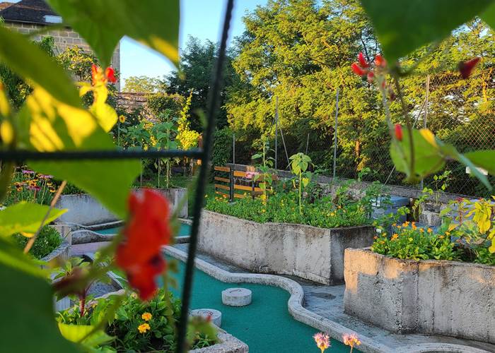 Parcours de mini-golf fleuri-page