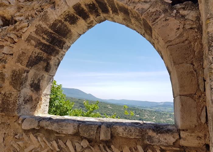 La_grande_montagne_luberon_depuis_Saint_Saturnin_les_Apt