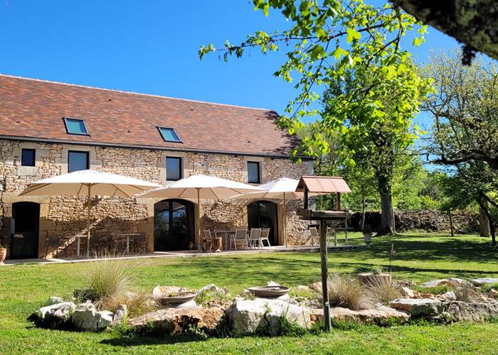 Les Enclos Secrets - Facade et Terrasse Sud