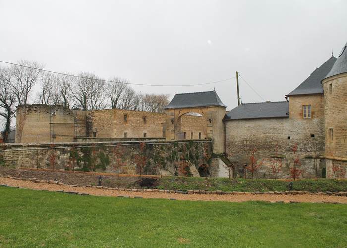 chateau de charbogne dec 2012