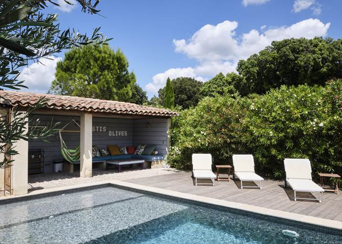 piscine-pool-house-plage-sieste-lecture-apero-ladouceparenthese