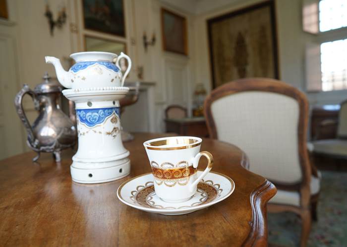 porcelaine raffinée au château de Vassinhac