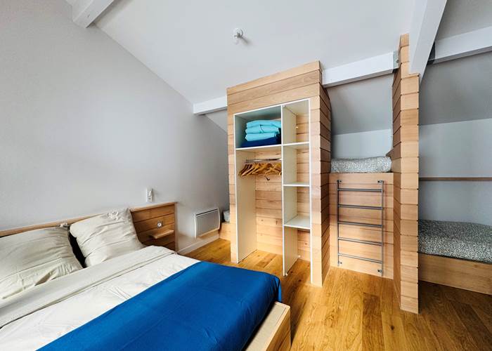 Chambre famille / PMR cosy pour des nuits paisibles au Refuge d'Issarbe