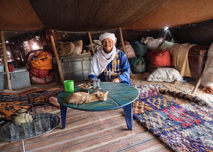 Un moment de partage et de convivialité dans le campement