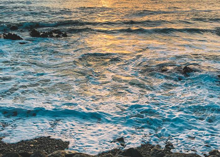 La corniche de Bénodet au coucher du soleil