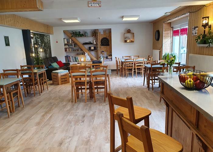 Nouvelle salle commune au grenier des rousses