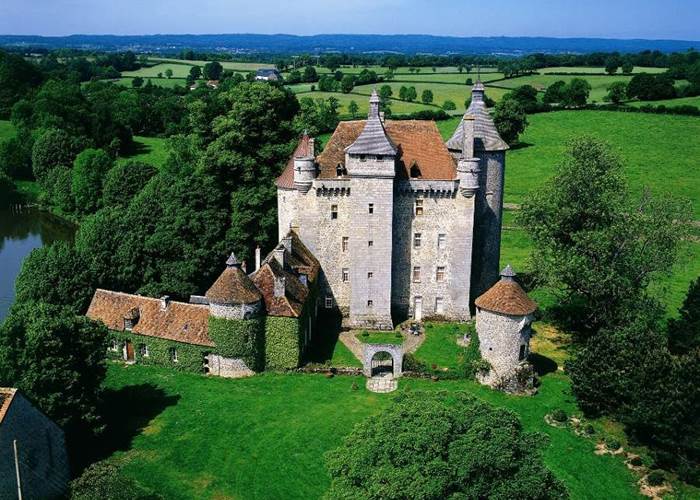 Le château de villemonteix