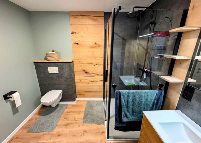 Salle de bain privative de la chambre 1