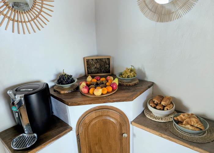 table-hotes-saisonnee-fruits-marche-producteurs-locaux-centres-aveyron.jpg