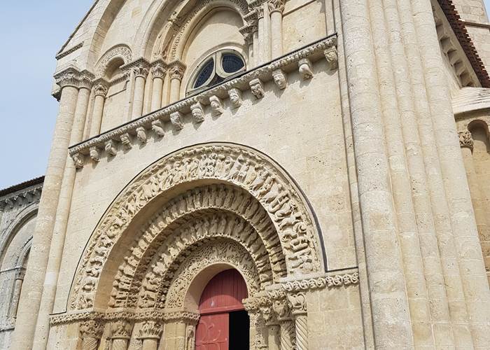 Eglise Saint-Pierre d'Aulnay