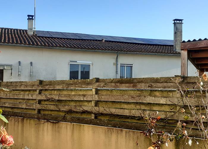 LES PANNEAUX PHOTOVOLTAIQUES