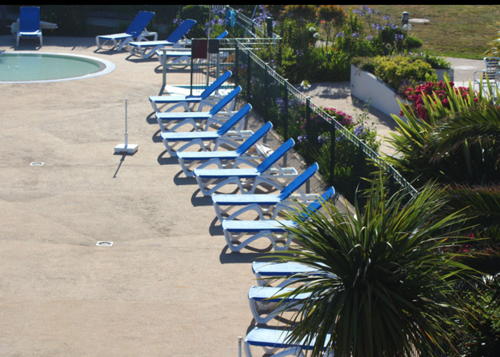 Plage de la piscine