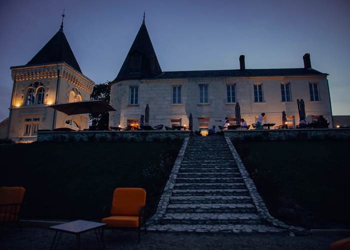 Restaurants, Magnus La Table