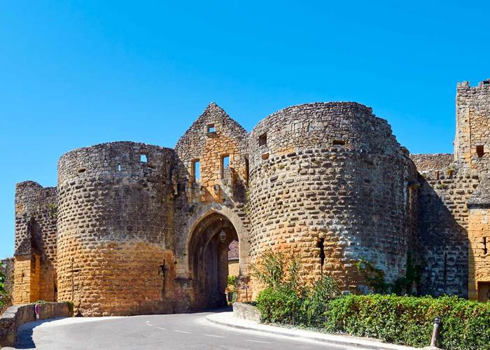 bastide-médiévale-domme-périgord