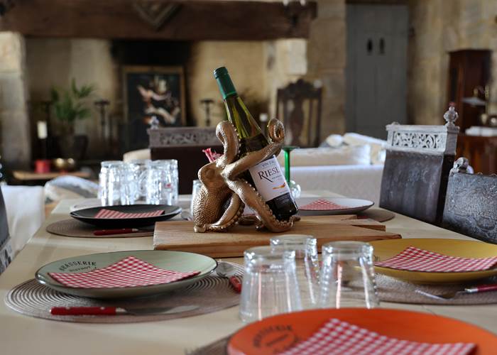 Repas alsacien servi au Château de Saint-Chamarand dans le Lot lors d’un séjour de groupe