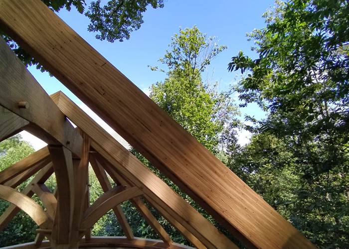 charpente traditionnelle en chataigner