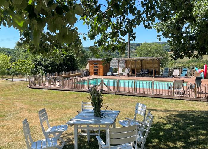 Piscine 10/5.5m chauffée de mai à septembre