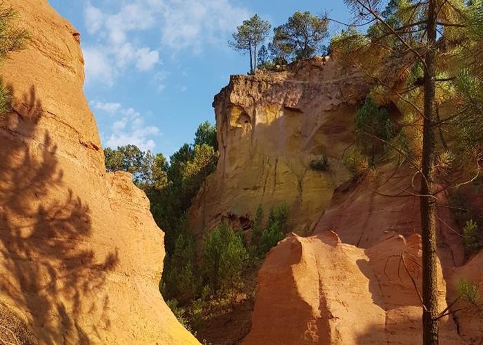 Roussillon sentier des ocres en Provence