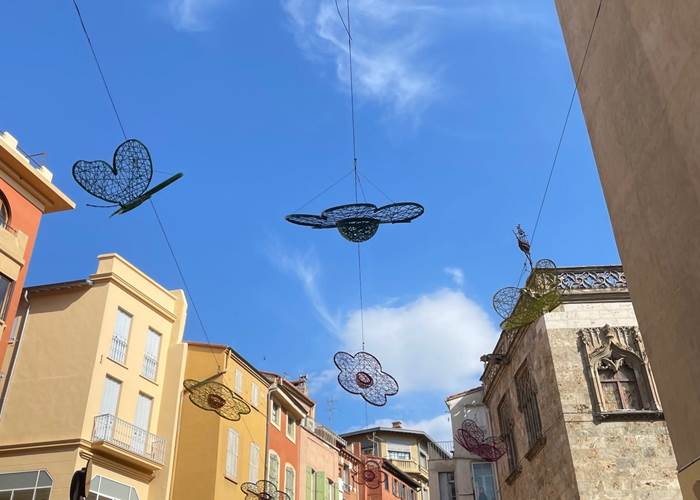 Promenons-nous dans Perpignan. L'histoire de la ville est très riche et de mieux en mieux mise en valeur. Faites un petit tour. Vous reviendrez...