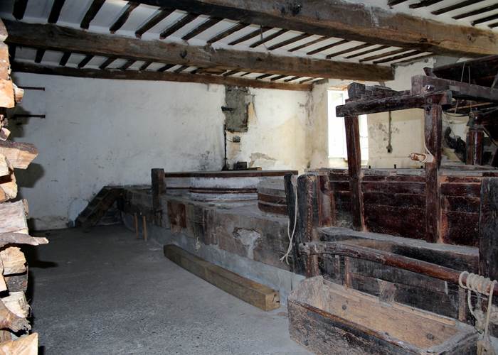 Le moulin et ses meules